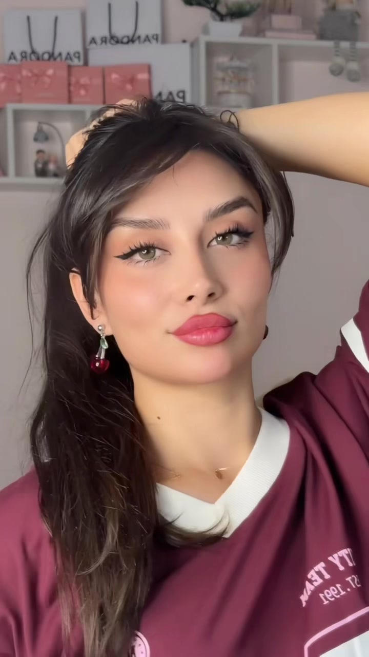 @Taya2002a