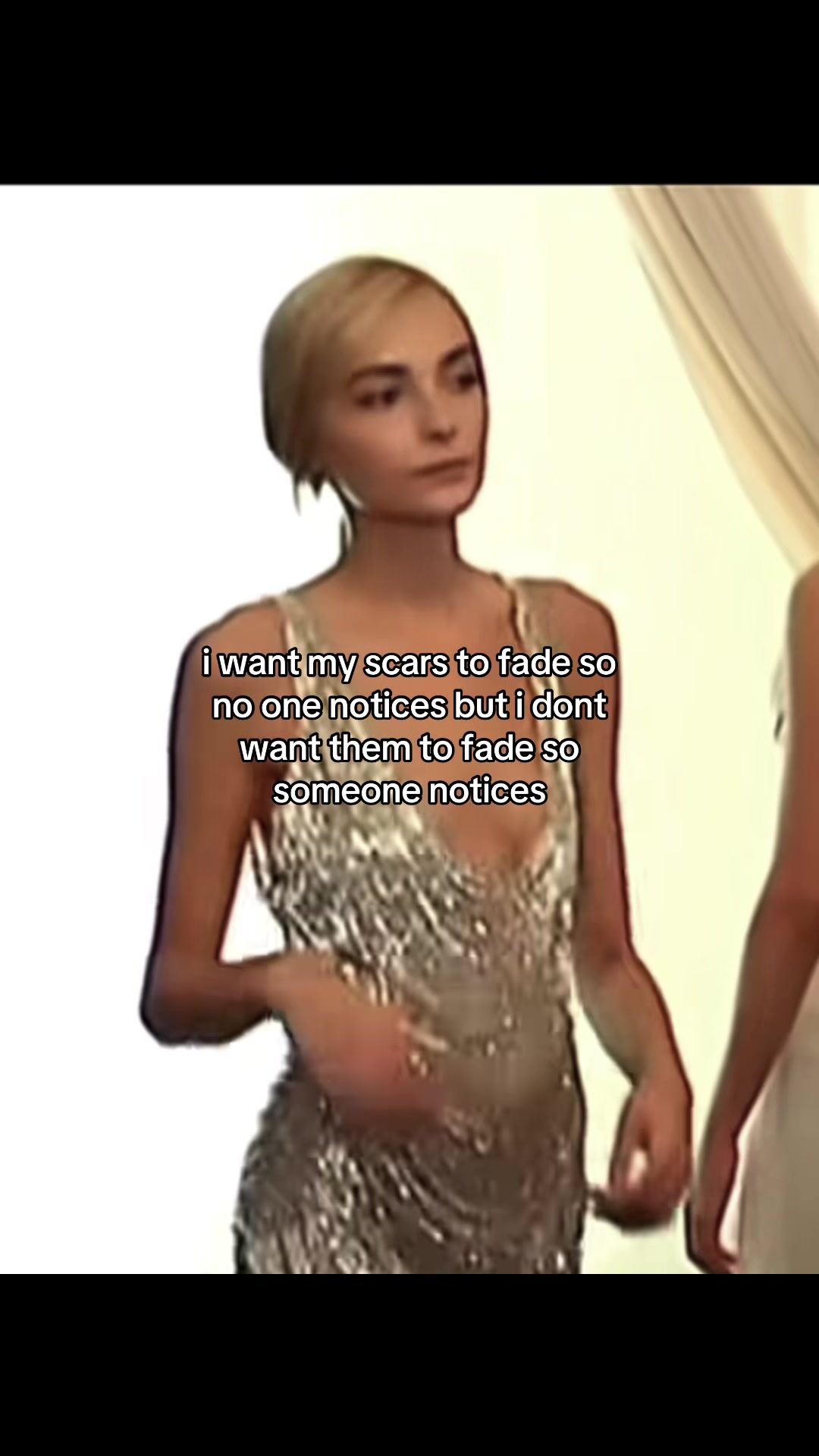 @🧛🏻&zwj;♀️