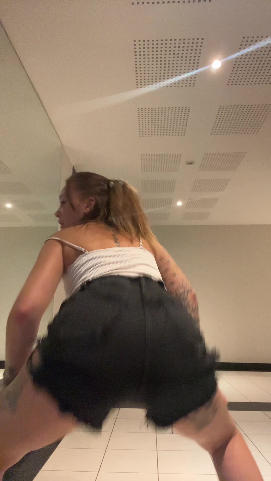 @Lologangx
