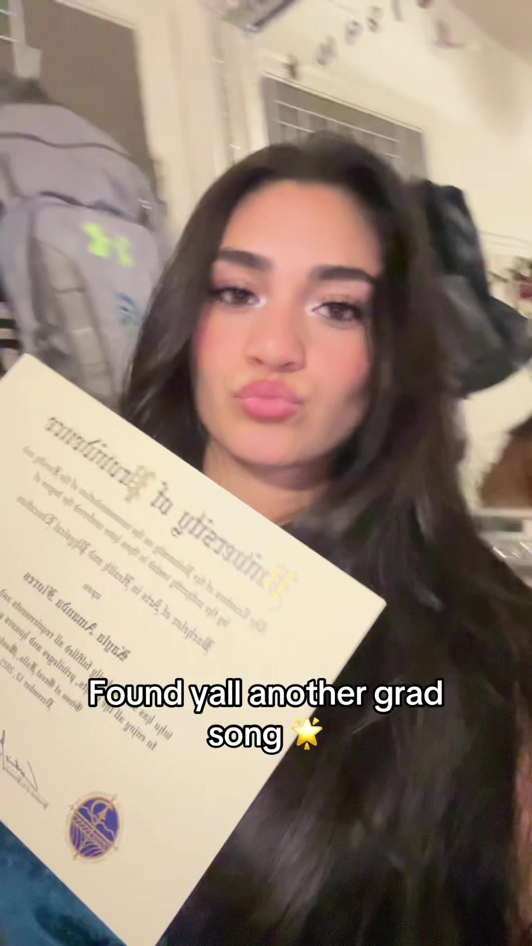 @Kayla Flores 🥳
