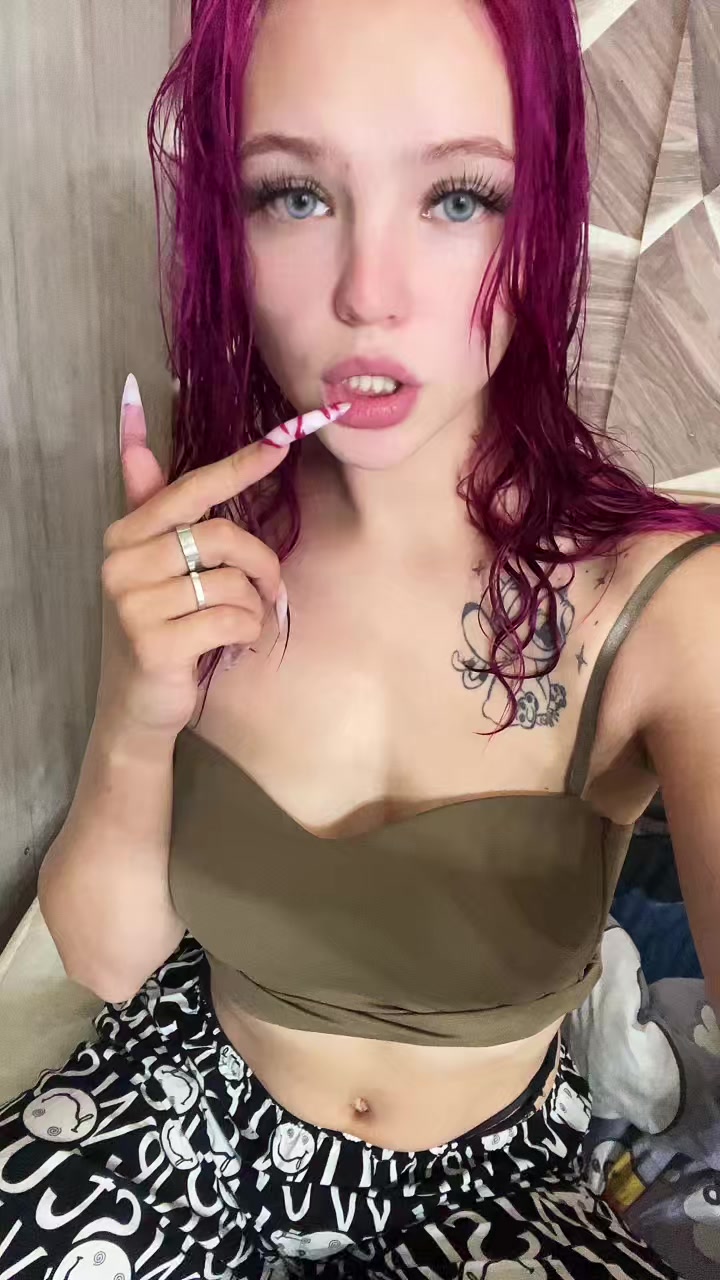 @VaLeRiA❤️🙂↕️
