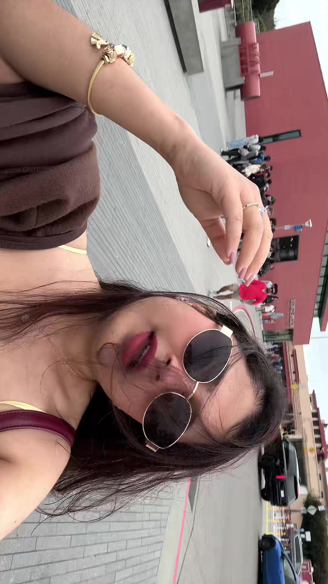@MsShe