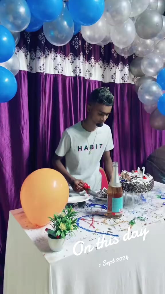 @Ayush🕉️✡️🇮🇳