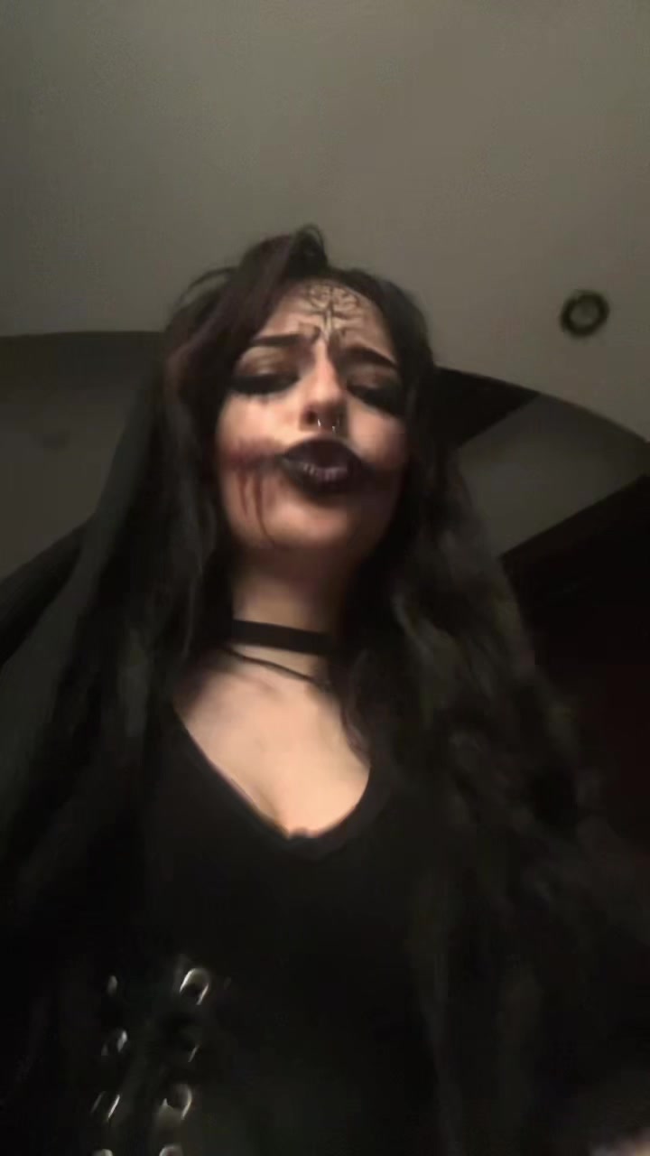 @Black hair ho ᶻ 𝗓 𐰁