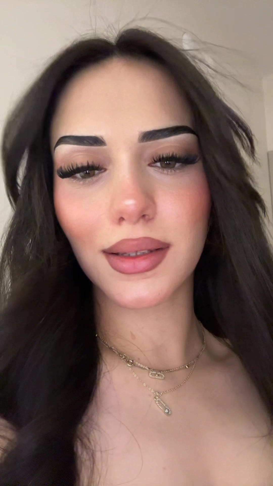 @𝐌𝐞𝐫𝐯𝐞 🌸