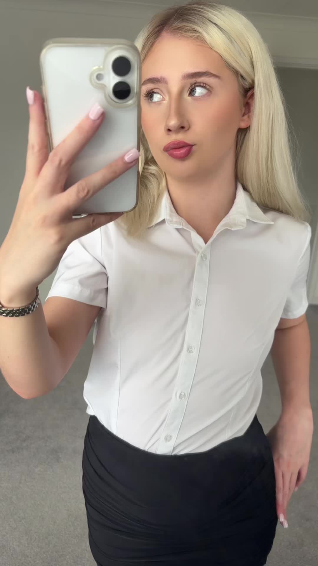 @harleymaeee2
