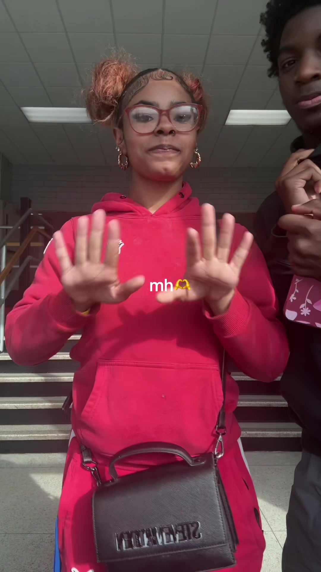 @:|