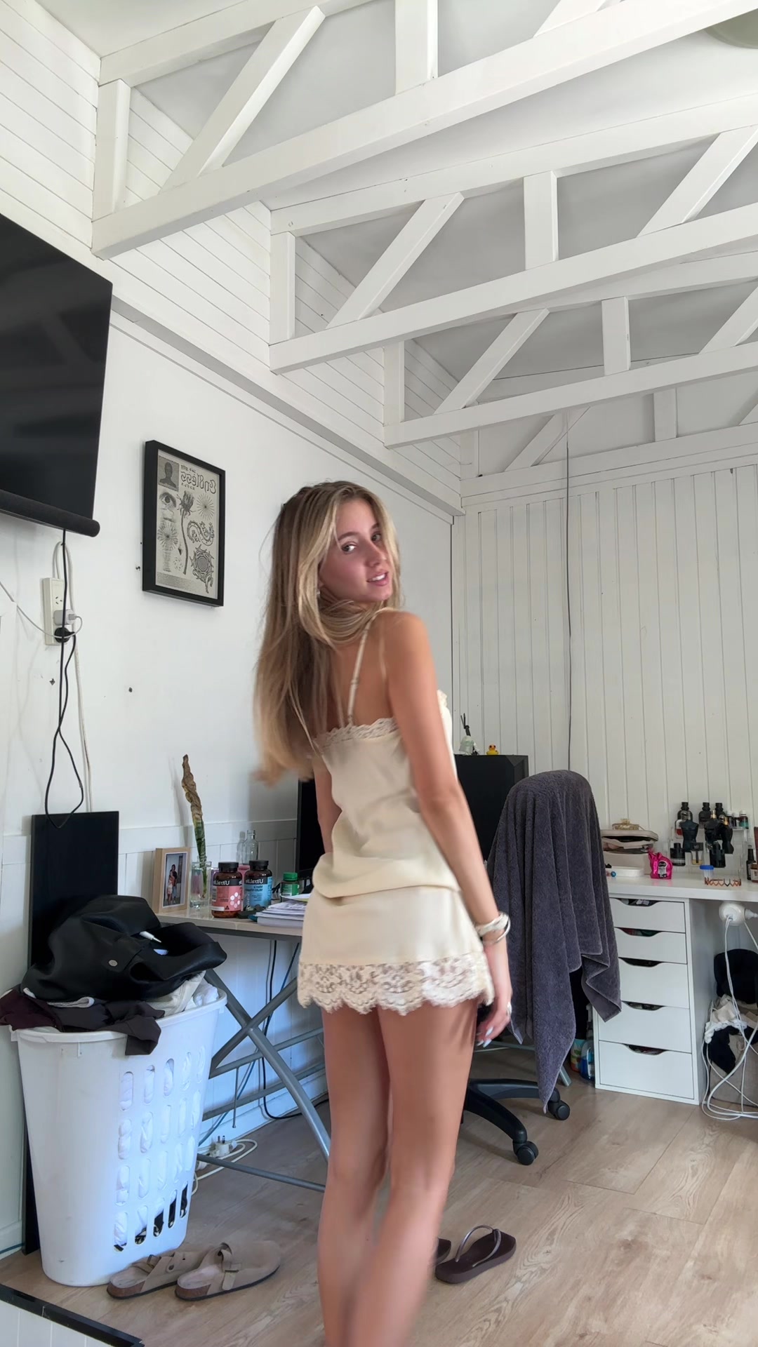 @ella