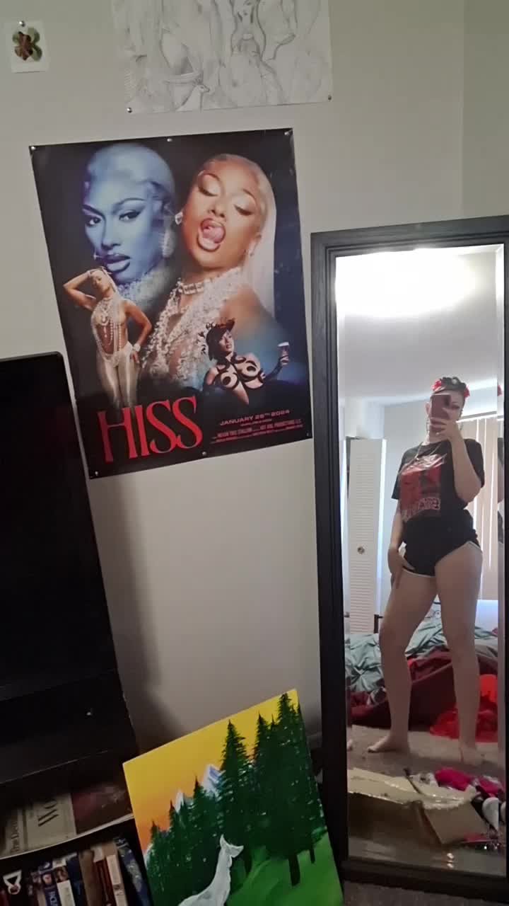 @Goth Goddess