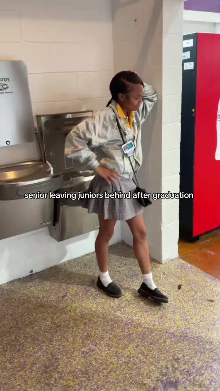@lurkingglouu