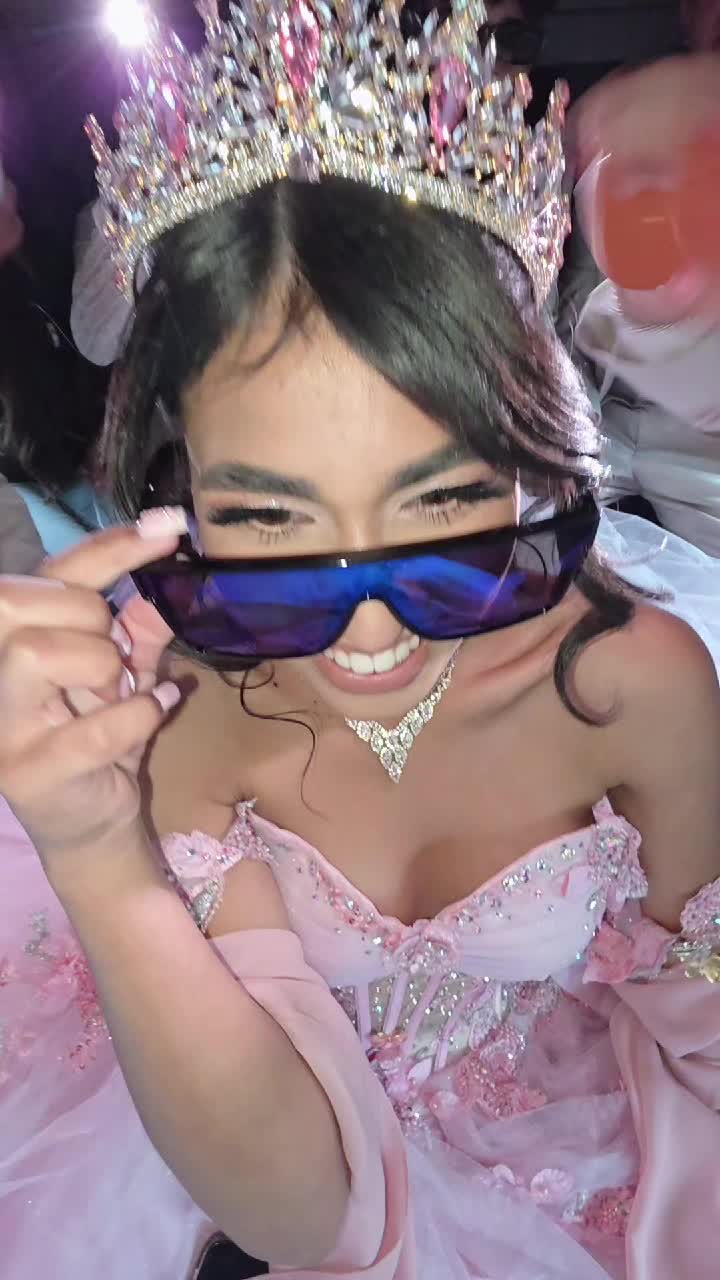 @JJ Quinceañera's Trending
