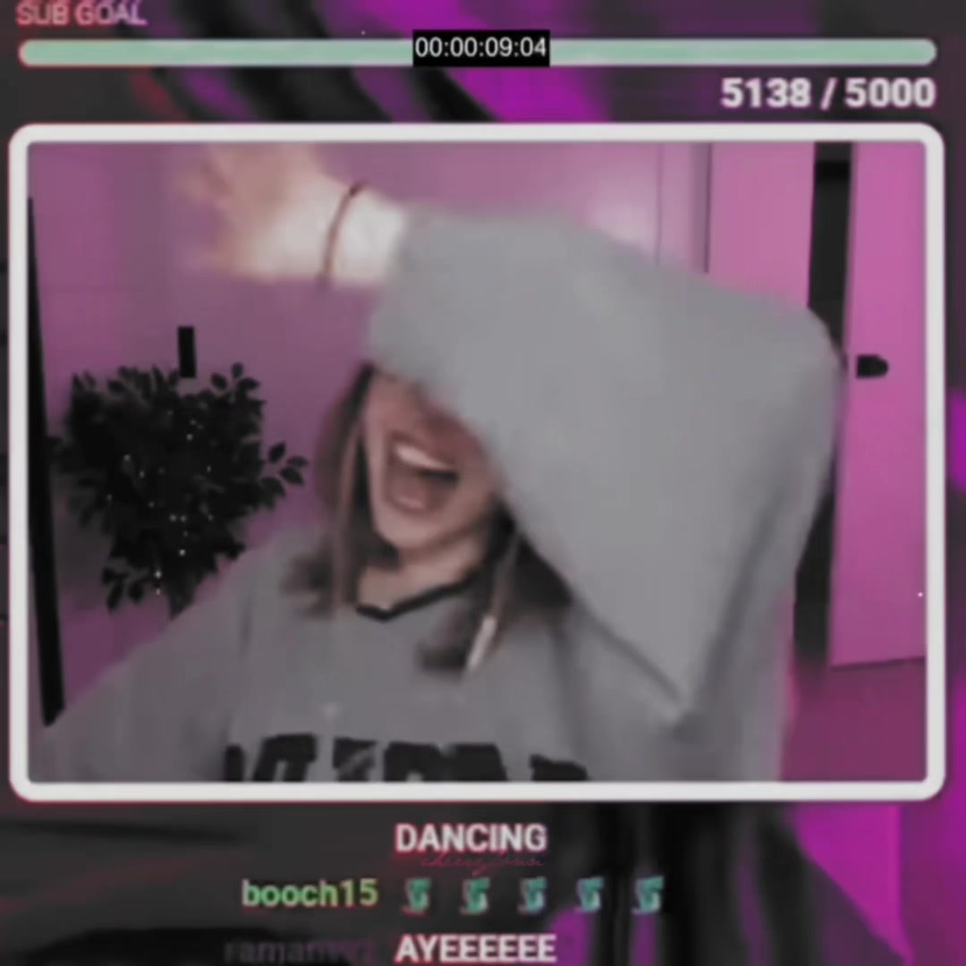 @✦
