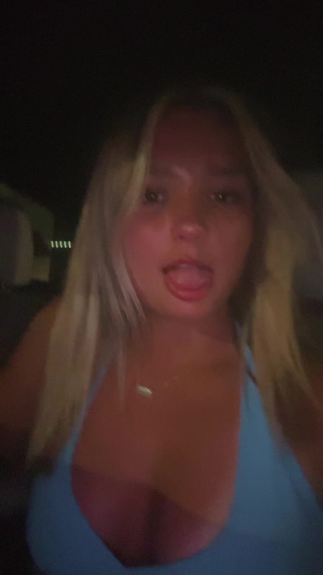 @Khloe