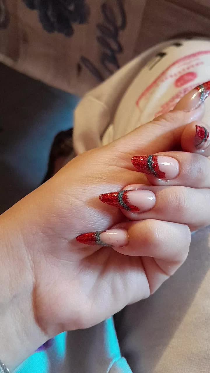 @𝒮𝒶𝓇𝒶 ✨