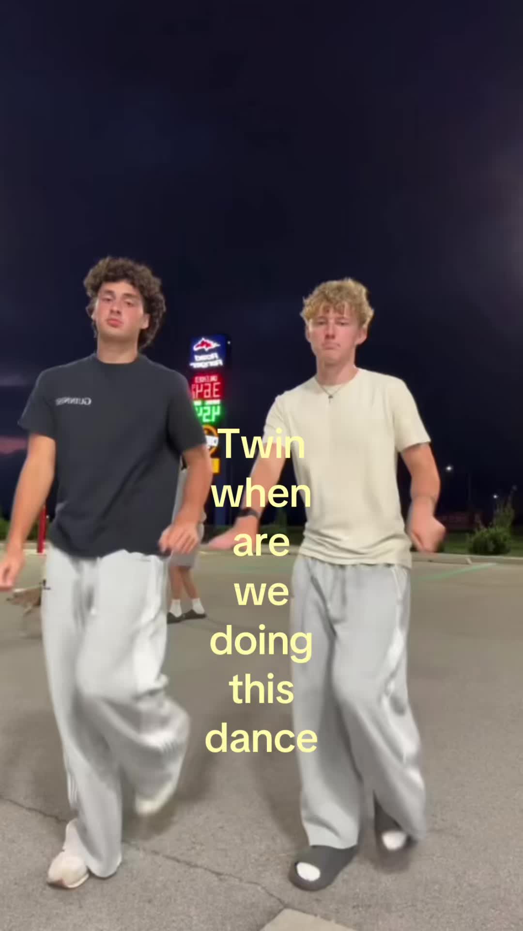 @𝑳𝑬𝑨𝑵𝑬