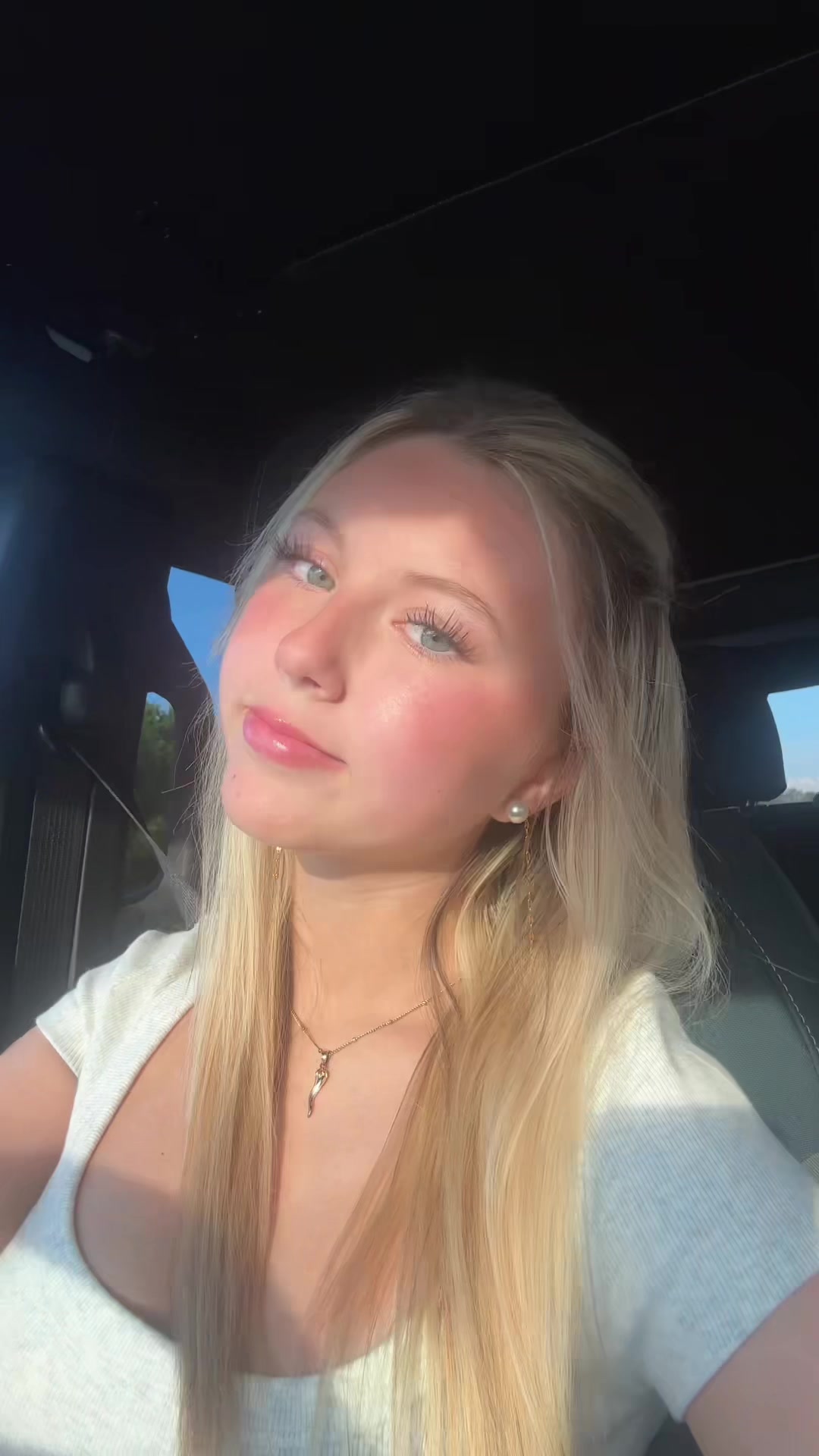 @aubreydeshaclone