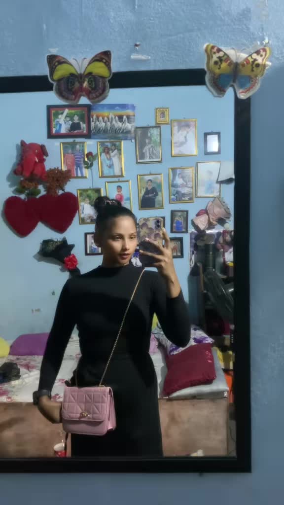 @max ko momi💔🥺