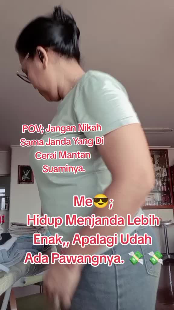 @Komang Melda 🇲🇨🇹🇼🇭🇰