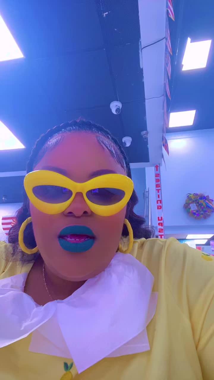 @ColorMeHawttStuff
