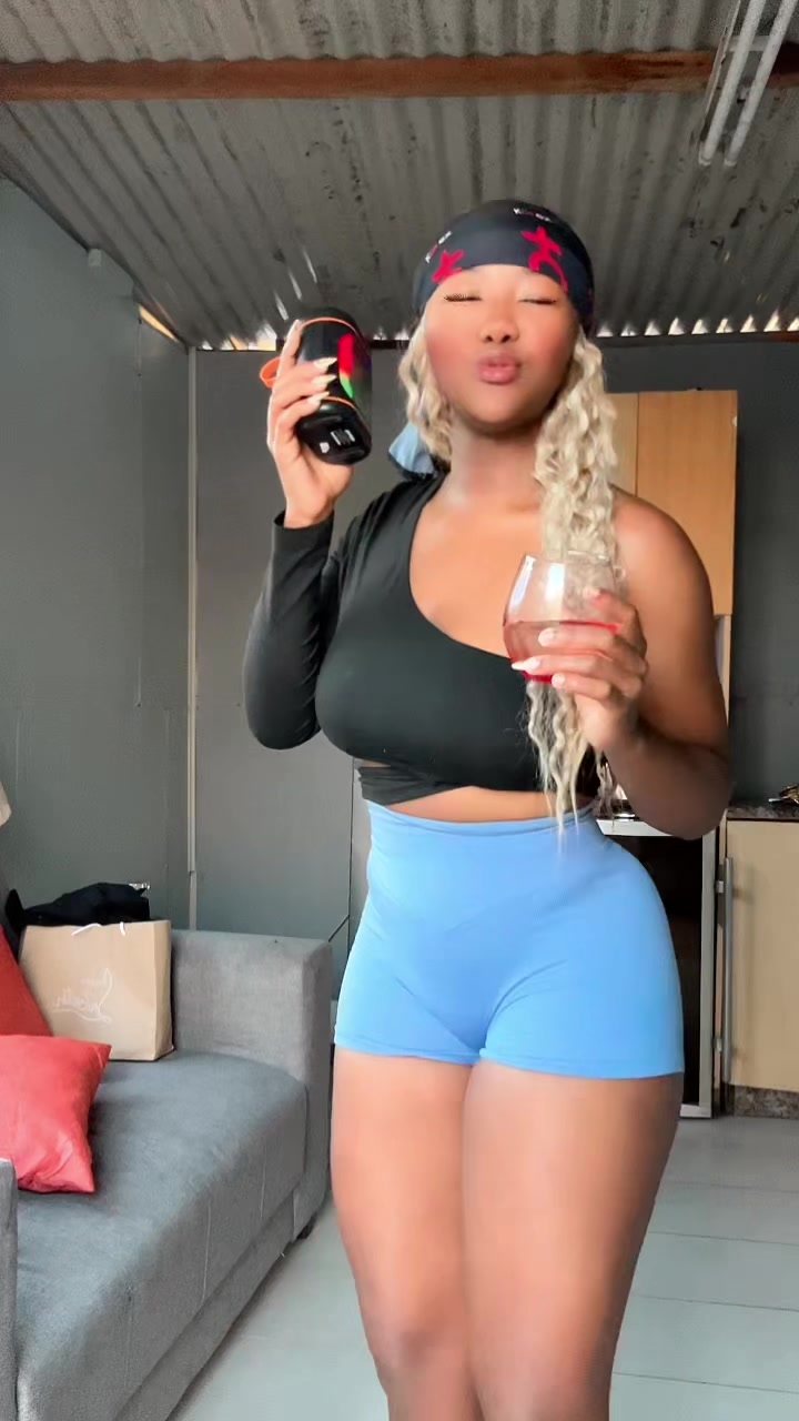 @Esethu_Mei