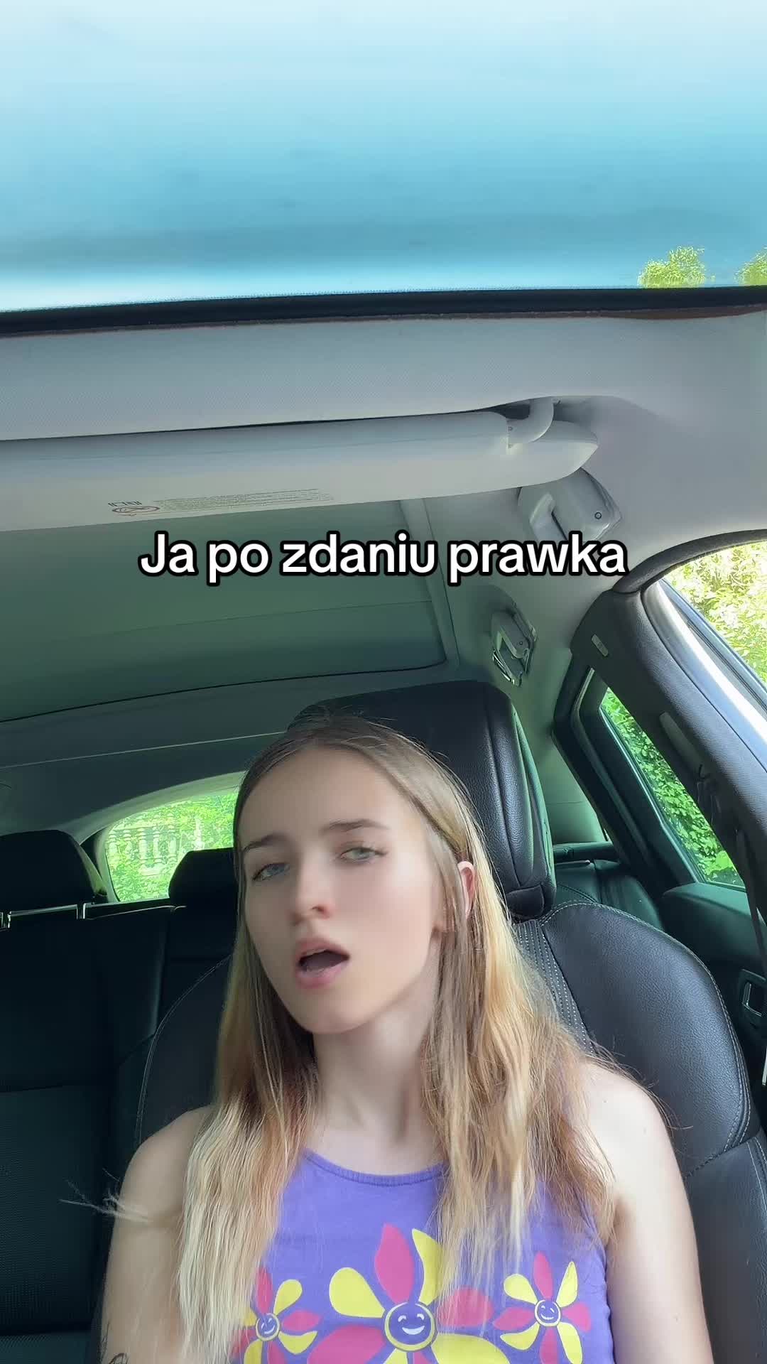 @Asiunia