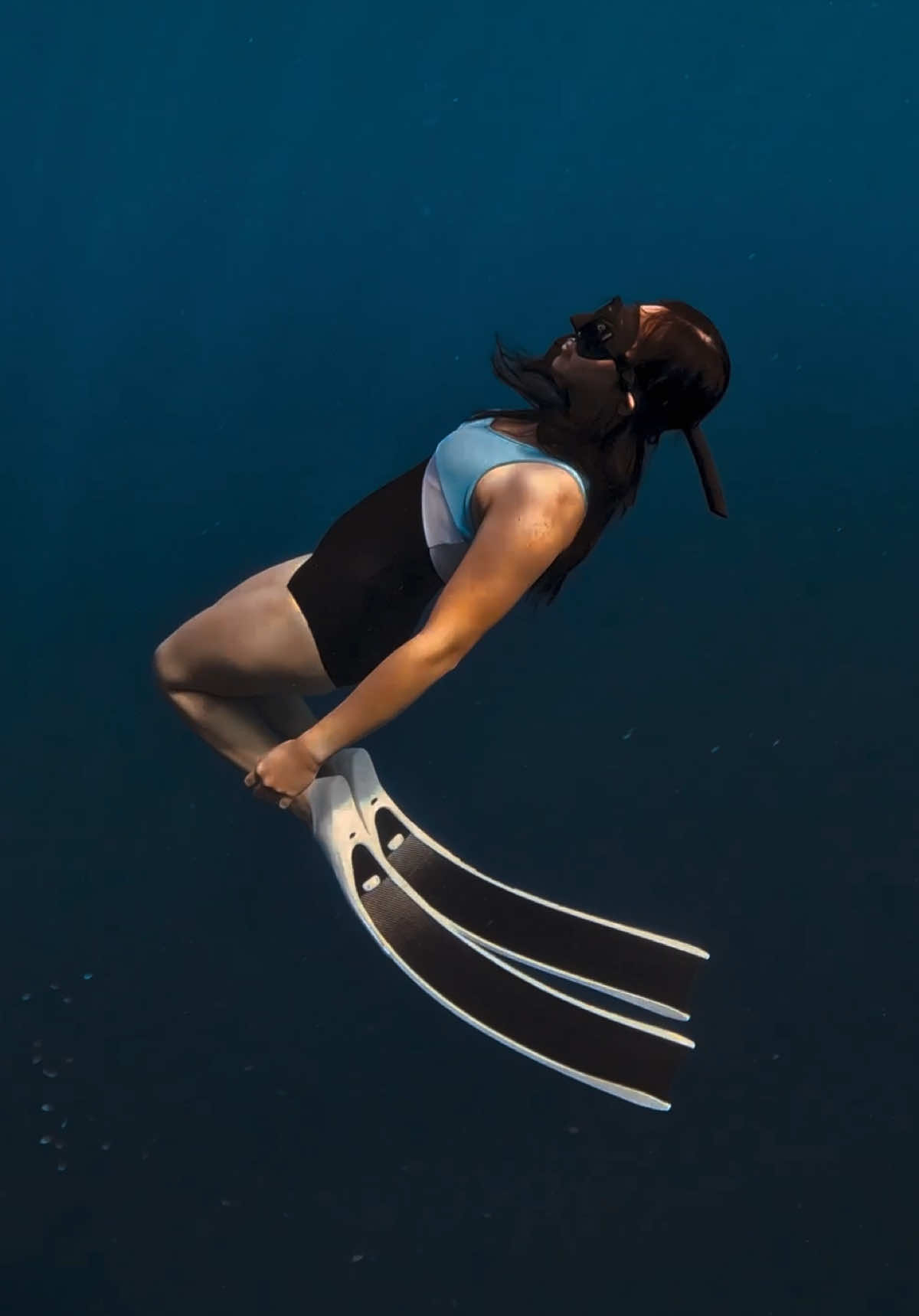 @divewith_eyJ