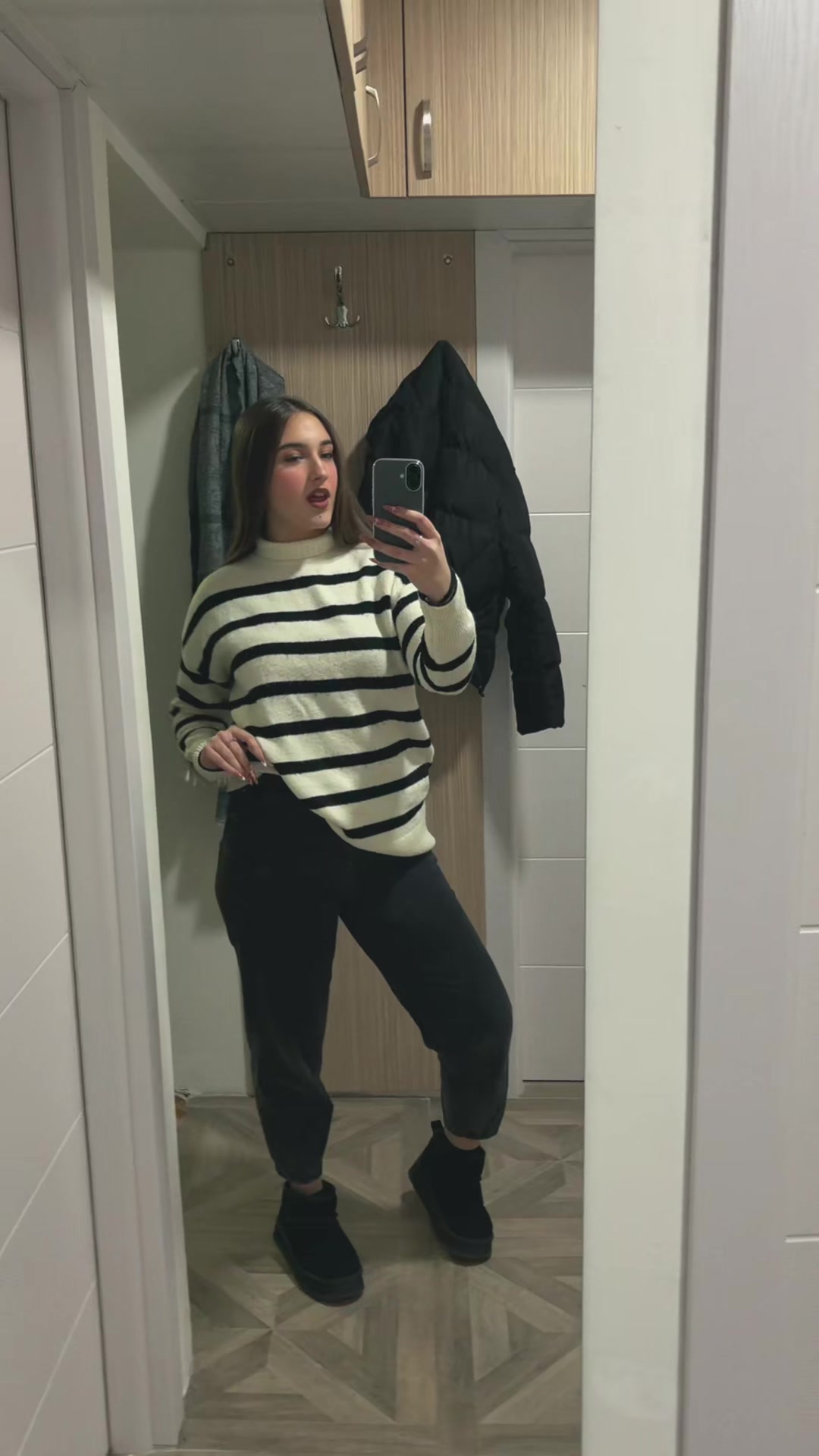 @Ana