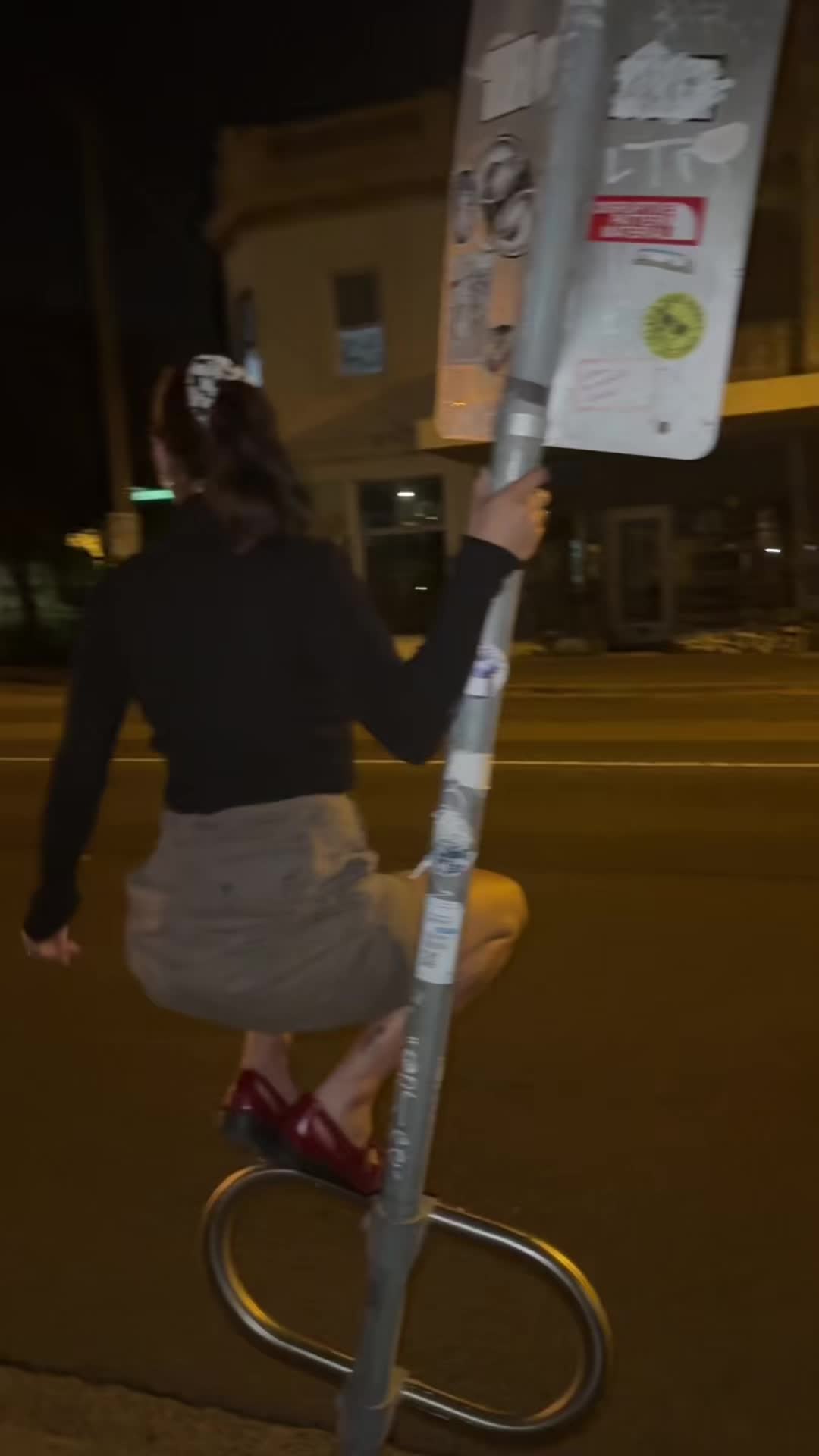 @AK