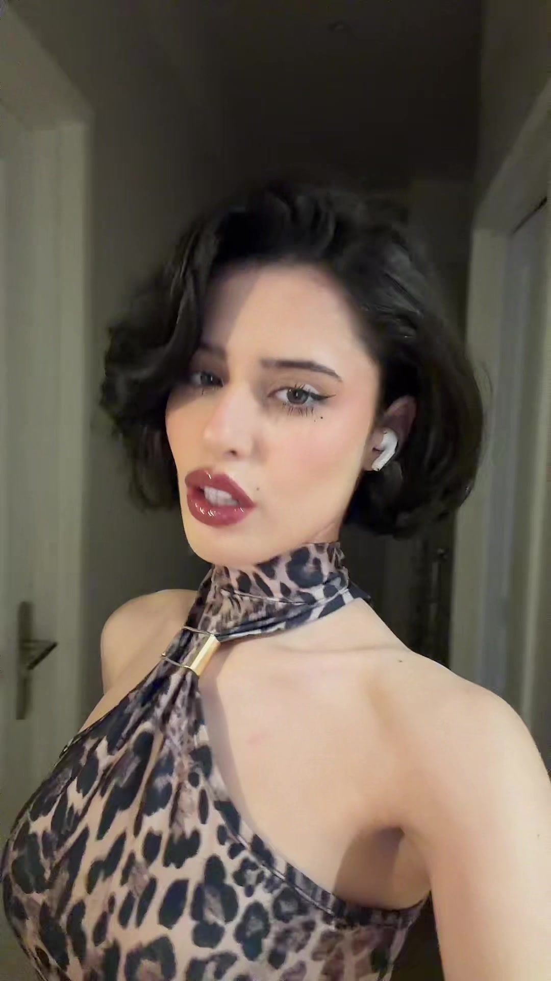 @𝐄𝐯𝐚𝐧𝐞𝐬𝐜𝐞𝐧𝐜𝐞