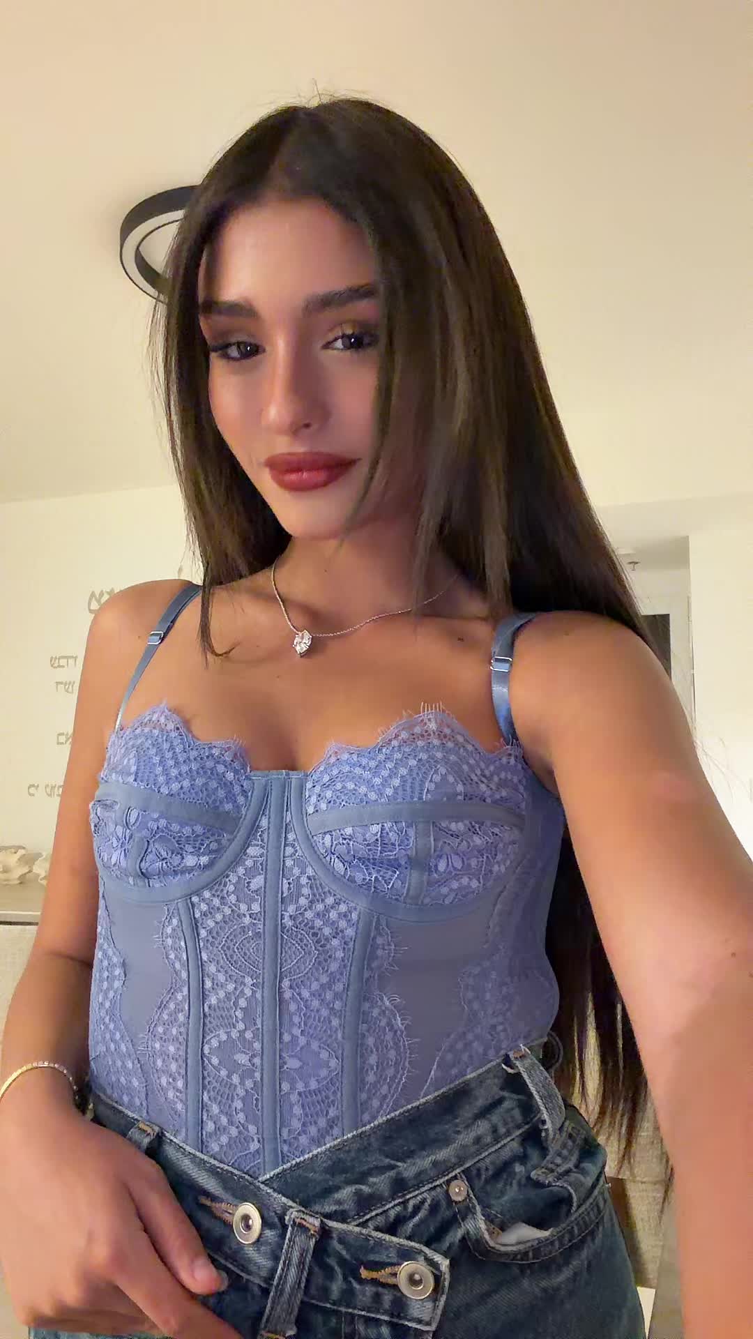 @yuviiii😎