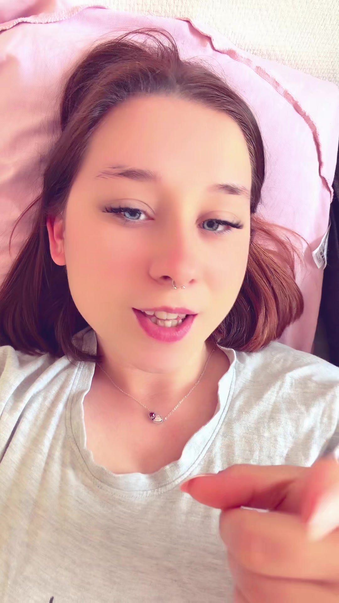 @🥀𝕃𝕒𝕦𝕣𝕒🥀