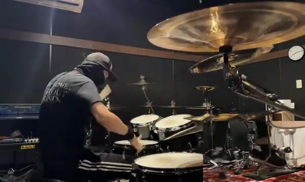 @DEVILOOF