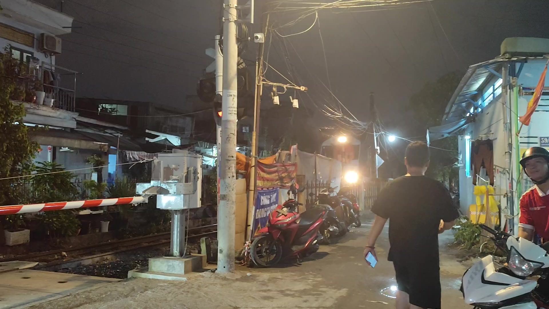 @Tân Thích Tàu