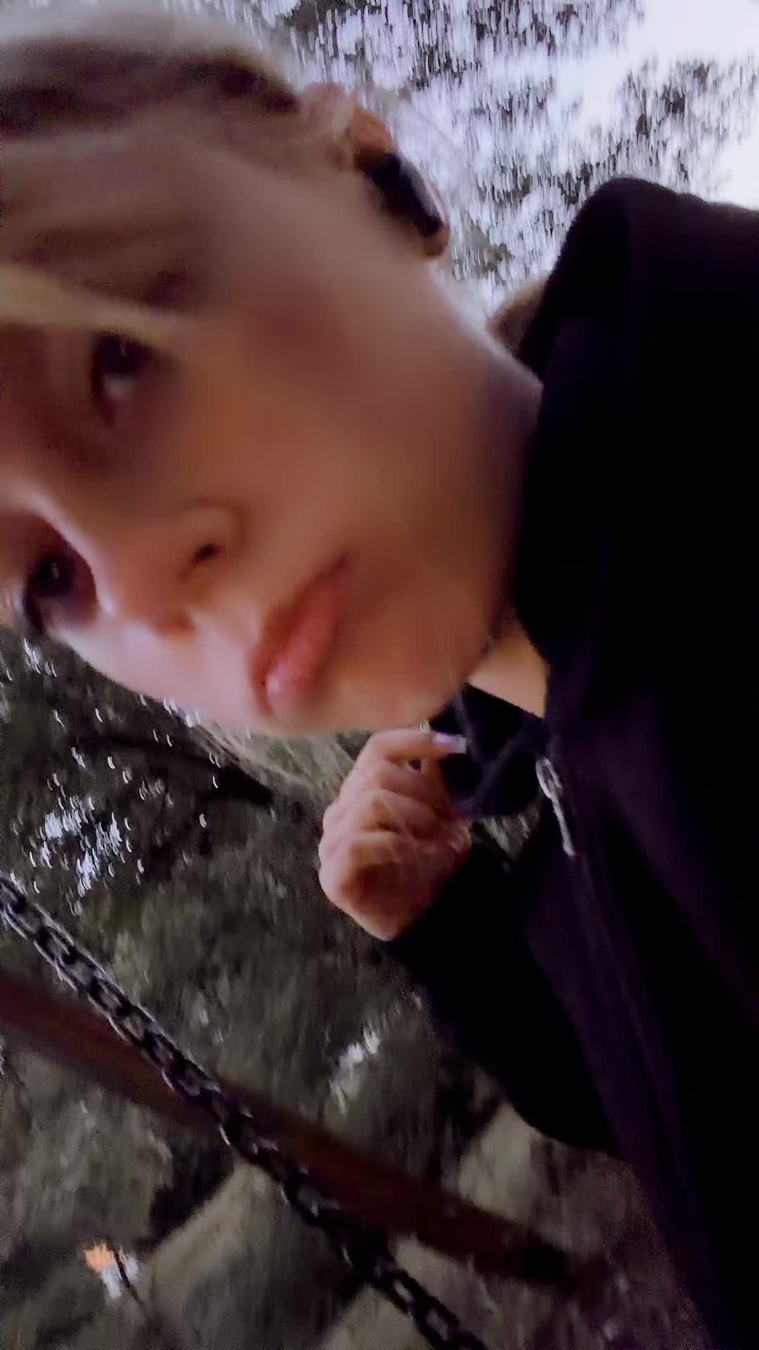 @𝐮𝐬𝐞𝐫'🦢