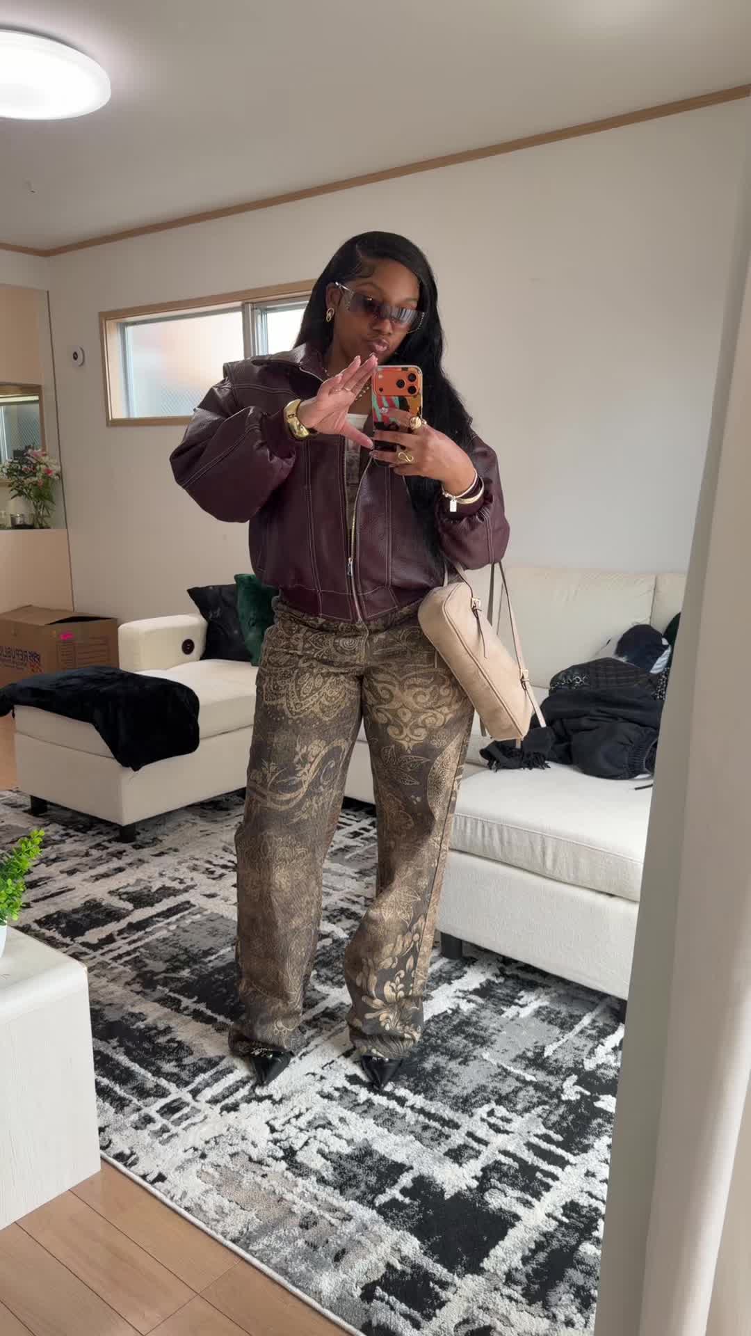 @KhyaWhya