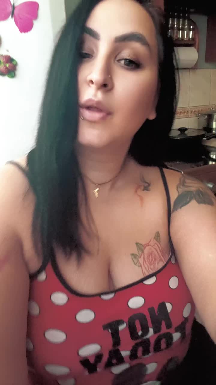 @Czoorna💋😈