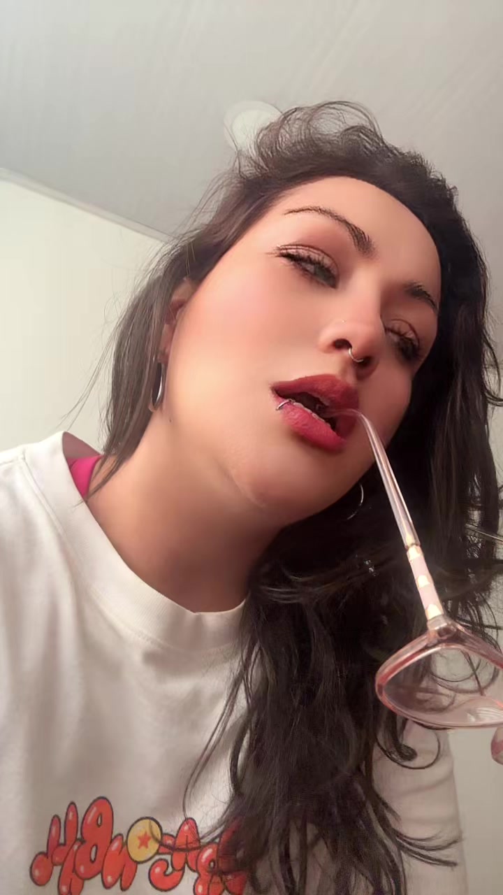 @Vivi la 🐰