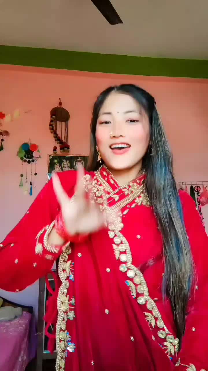 @मेनुका घोताने गुरुङ्ग 🫶💙