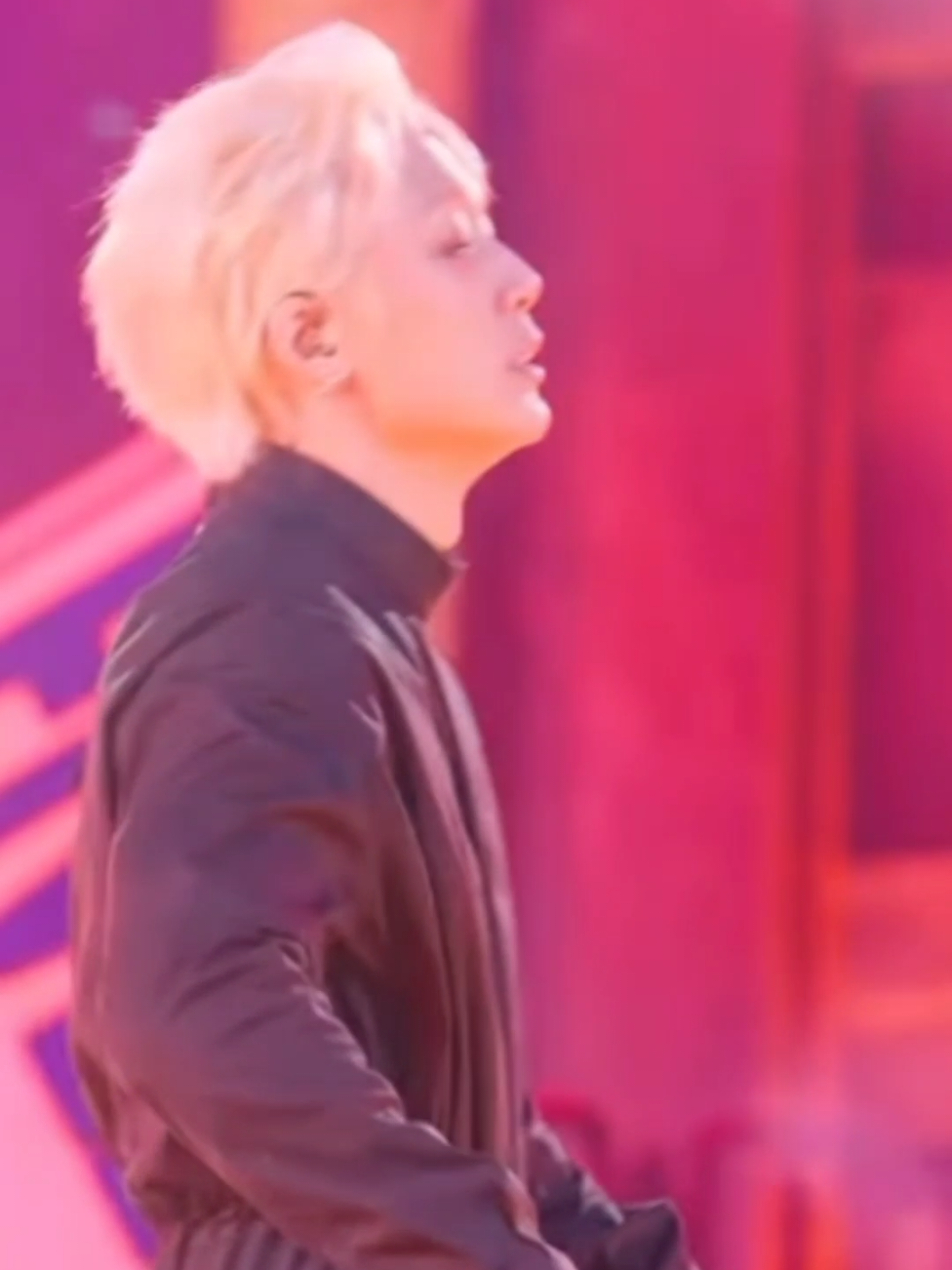 @Dellista_iKONIC