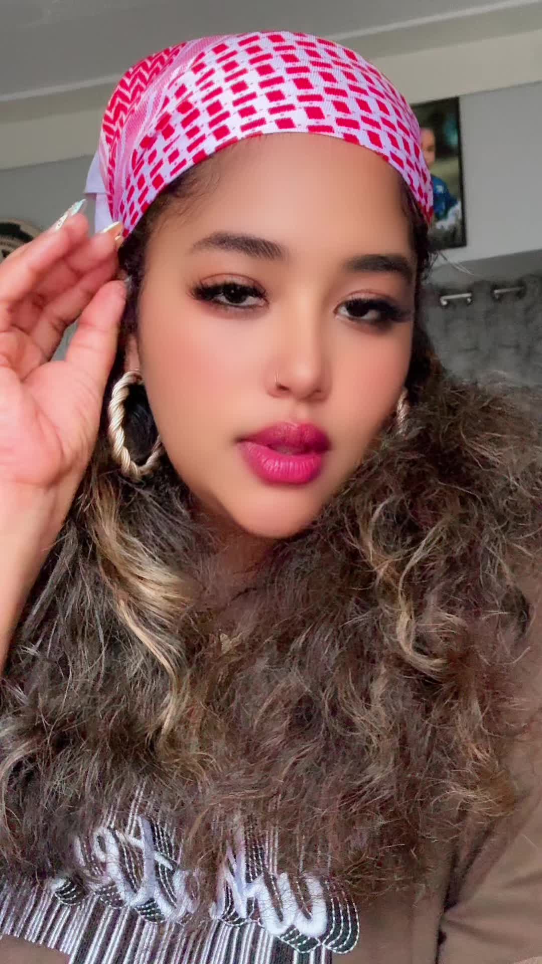 @Mina_the_queen