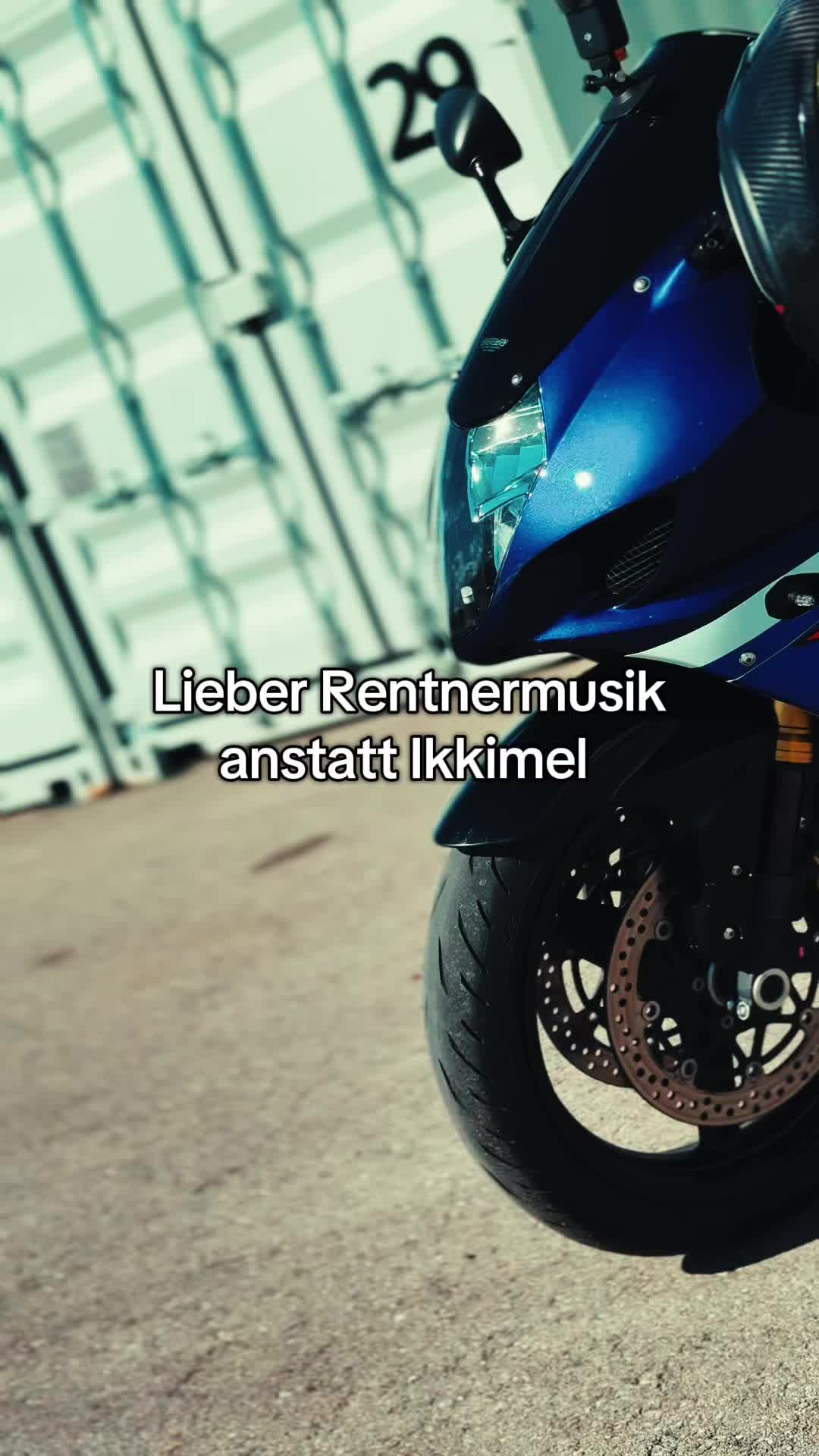 @RandomBiker