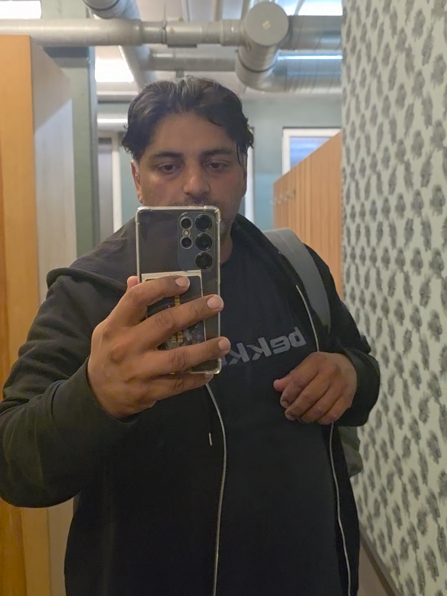 @Malik Mubashir Awan🇩🇪🇵🇰