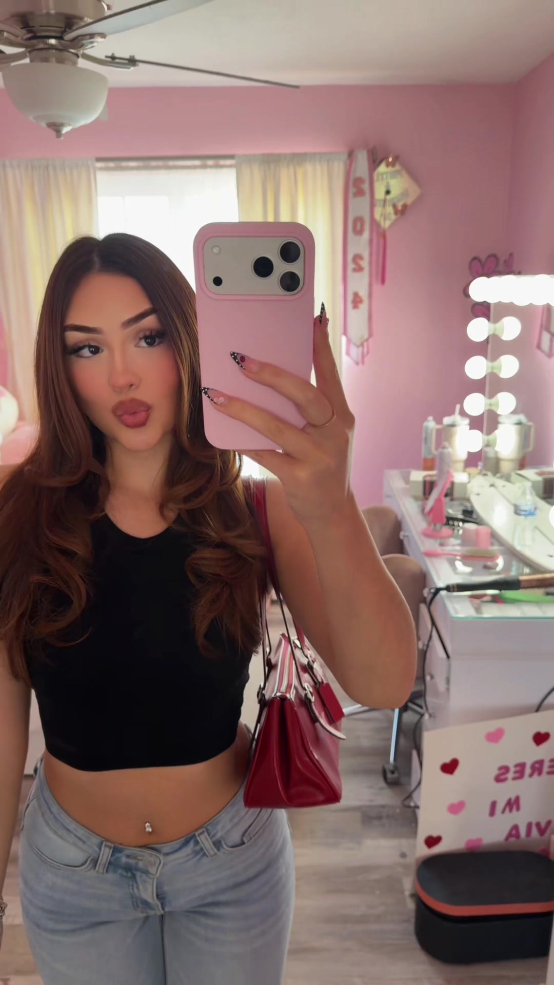 @𝐏𝐈𝐍𝐊 𝐋𝐔𝐕𝐑🎀