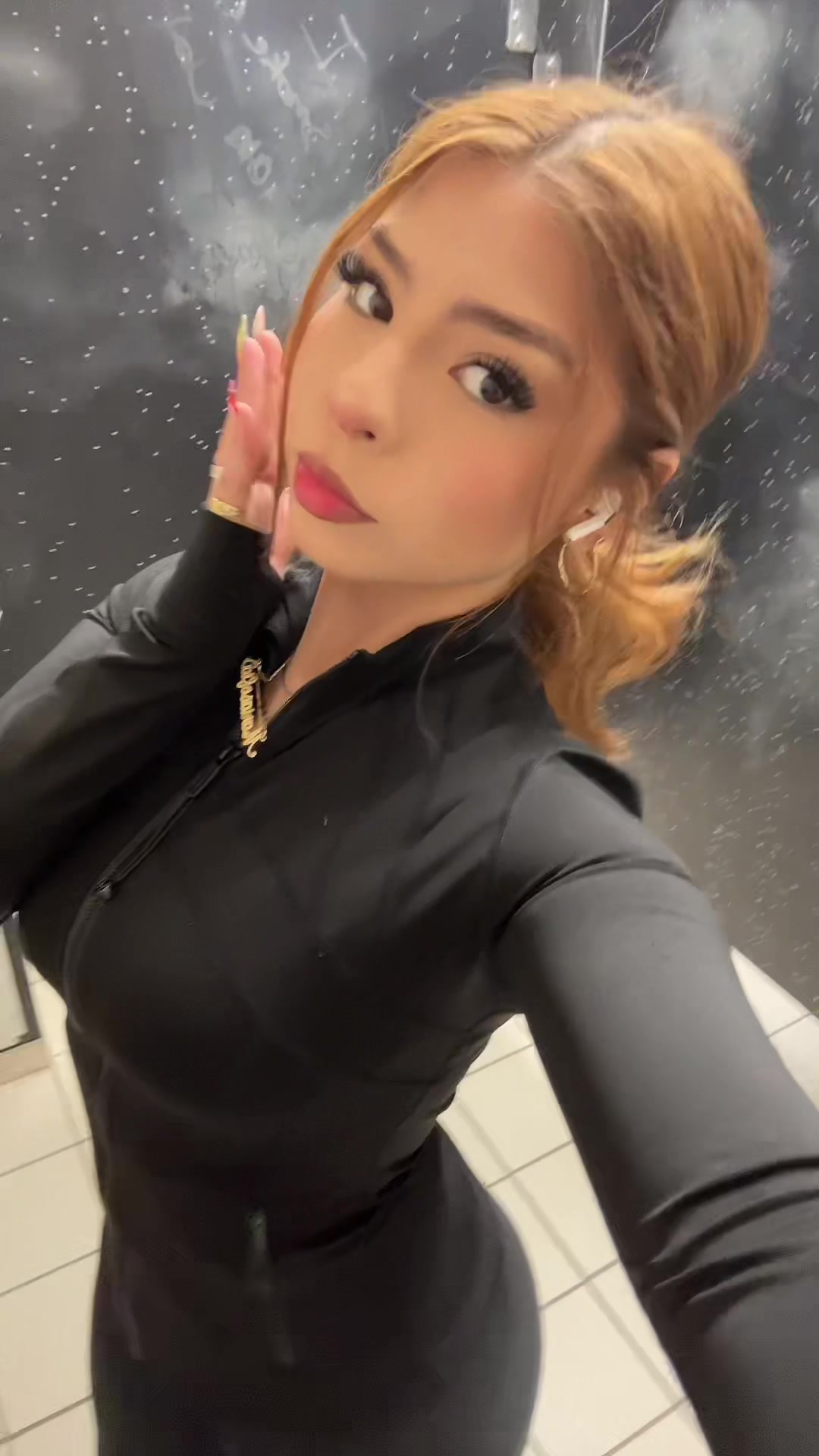 @9
