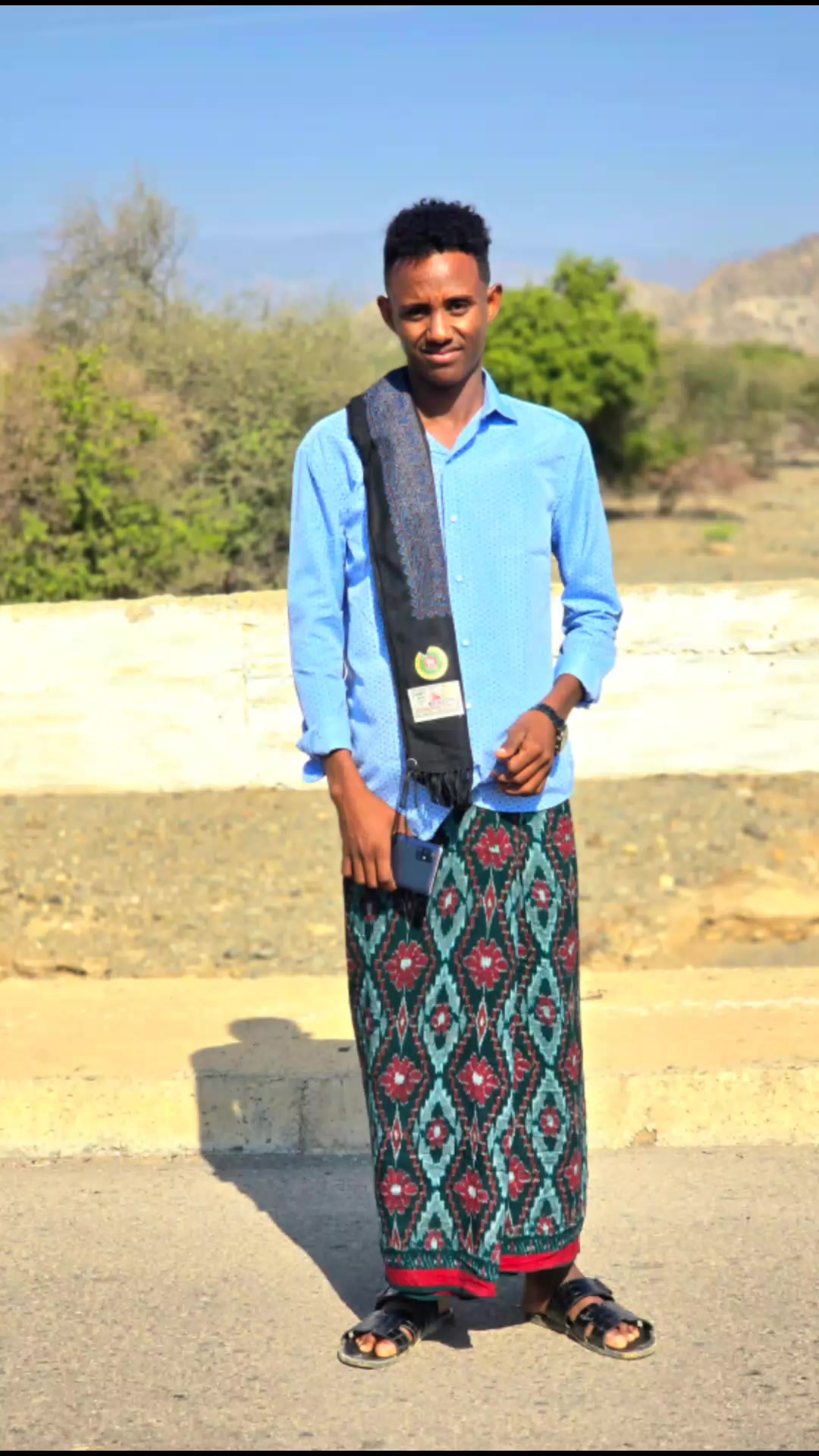 @Amoyti Dawwe🦒✍️🥀