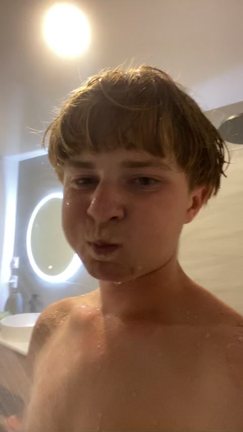 @lucaswalkerfanpage