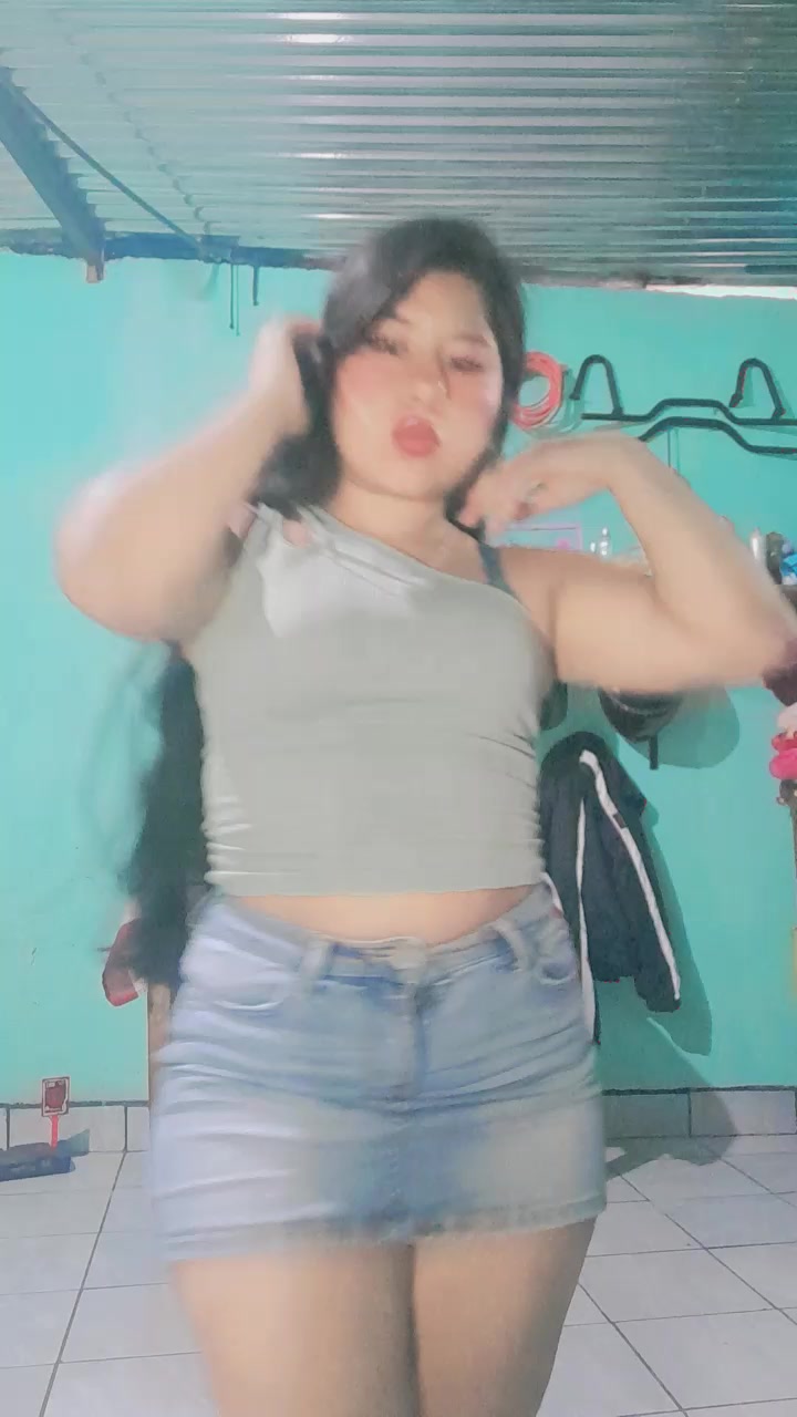 @Jess 🦋🌹
