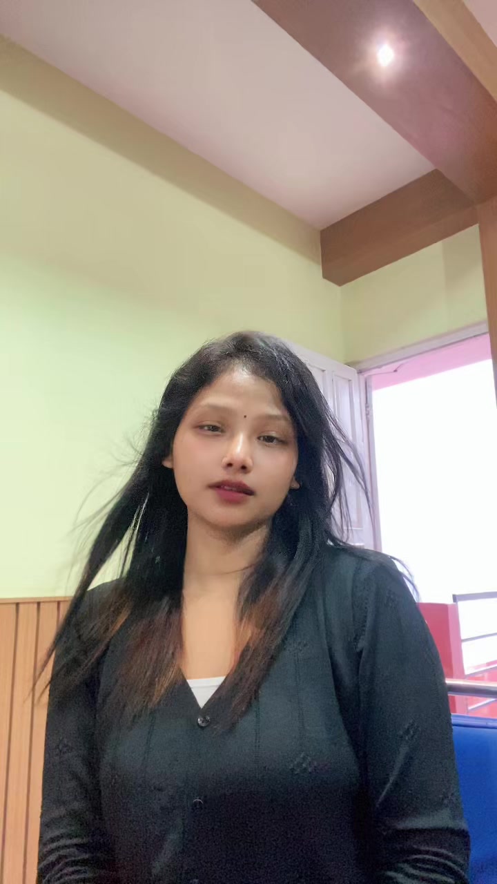 @max ko momi💔🥺