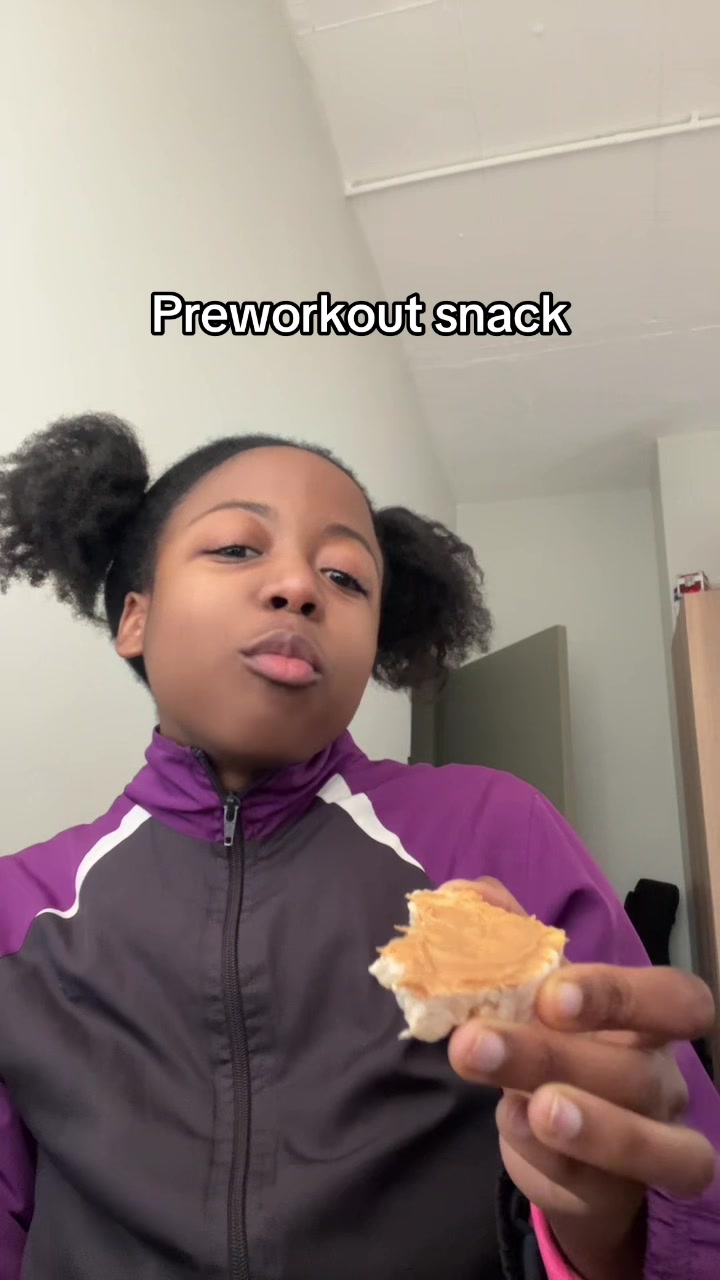 @tshenolololo