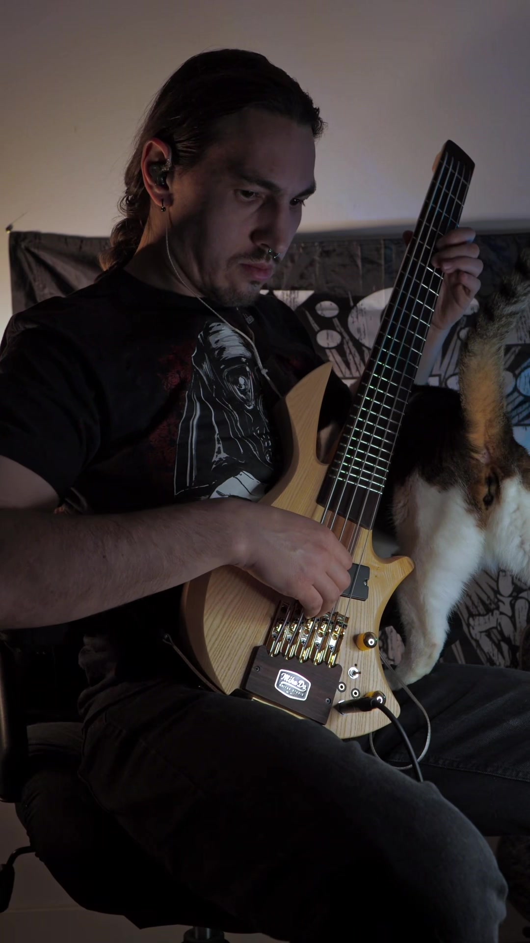 @FingyBass